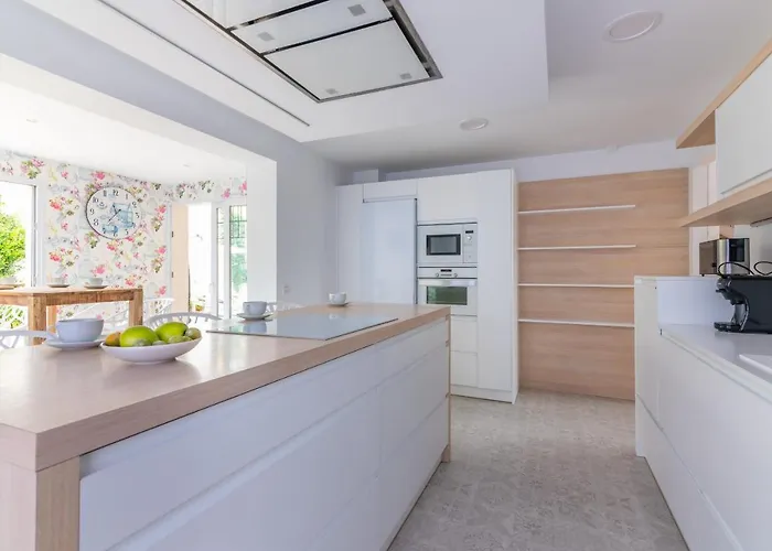 Fidalsa By Majestic. Chalet Puente Arce