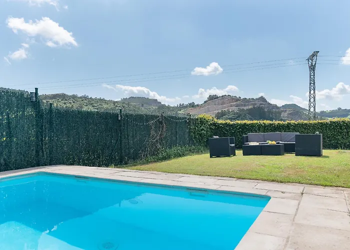 Chalet Fidalsa By Majestic. Puente Arce