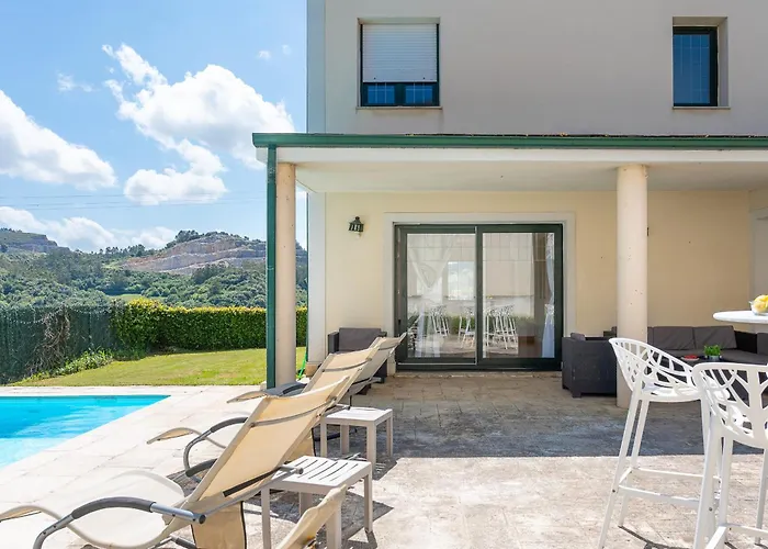 Chalet Fidalsa By Majestic. Puente Arce